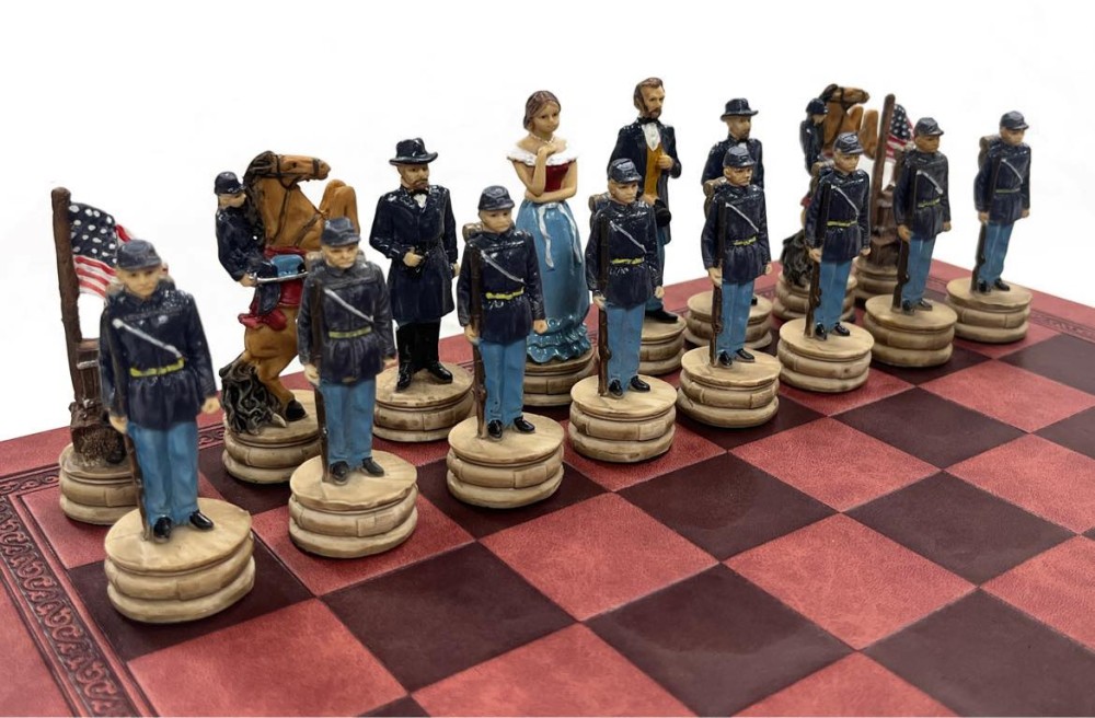 The Civil War Resin Theme Chess Pieces w Leather Board