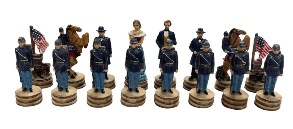 The Civil War Resin Theme Chess Pieces w Leather Board